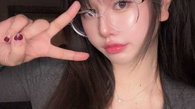Full Clip: pasangan abg pacaran di kosan cantik bokep terbaru Heboh di Pontianak 2025